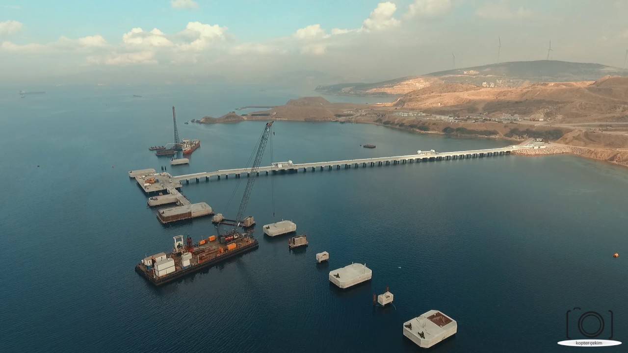 Deniz iskelesi ve liman inşaatı — kazık çakımı